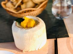 -暹罗酒肆泰餐厅酒吧