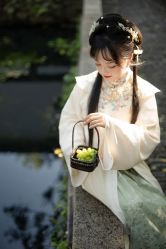 -一揽芳华汉服旗袍体验馆(拙政园店)