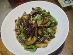 -黄泥岗·地道湖北菜(奥特莱斯店)