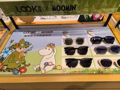 -LOOK眼镜·蔡司依视路配镜(宝山万达店)