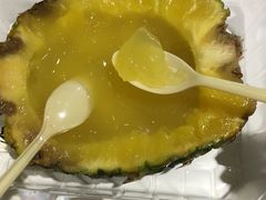 -志龙皇冠吃货椰子铺