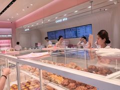 -好利来(上海长宁龙之梦店)
