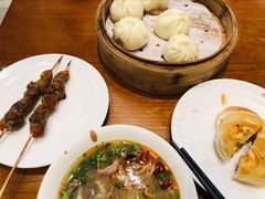 猪肉大葱包-四季小馆·地道北京小吃(广百店)