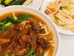 红烧牛肉面-华天新川面馆(闹市口店)