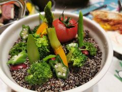 -水桶王国主题餐厅·聚会·生日派对·亲子活动·家庭套餐(亚龙湾希尔顿店)