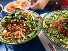 -马路边边麻辣烫联盟路店