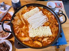 部队火锅-许妈妈餐厅烤肉烧烤家常菜(明润广场店)