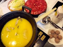 -鲜入围煮花胶鸡海鲜火锅