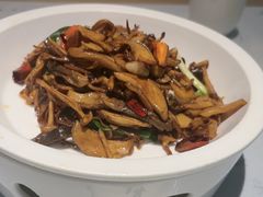 -关东小磨东北菜(漕河泾印象城店)