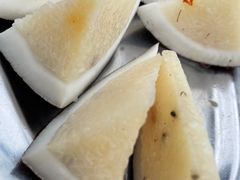 -三亚火车头万人海鲜广场