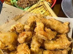 -爆炸头阿姨小四川正宗川味小吃(无任何分店)