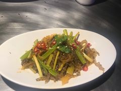 -鱼非鱼(徐家汇店)