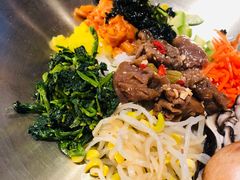 烤牛肉拌饭-梨花牛肉汤饭(仁恒伊势丹店)