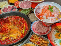 -四小区火锅·巷子里的重庆火锅(花照壁店)