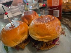 手撕猪肉汉堡-RAC BAR(安福路店)