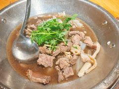 -大众跷脚牛肉馆·非遗传承单位(峨眉山店)