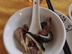 -光头仔烧鸡牛杂店