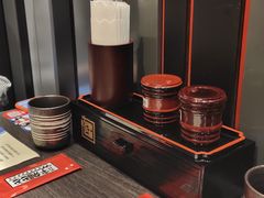 餐具摆设-名代宇奈备长炭烧鳗鱼居酒屋