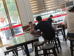 -黄师奶甜品店