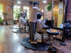 -青木造型HAIR·あおき髪を刈る潮人店