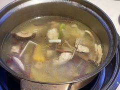 -喃喃椰·糟粕醋·椰子鸡火锅(七堡花园店)