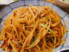 酸辣土豆丝-香满园春饼·家常菜(东大桥店)