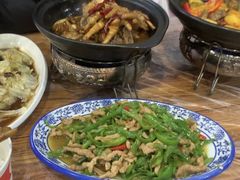 -江城燕子大排档(江汉路步行街店)