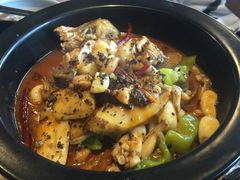 -云海肴·汽锅鸡·云南菜(天山百盛优客店)