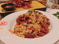 -肥肥虾庄·金牌油焖大虾(汉口城市广场店)