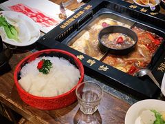 -老牌坊云南鱼豆花火锅(哈西万达店)