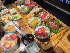 -明洞阿姨·韩式酱蟹烤肉·创意料理(三元桥店)