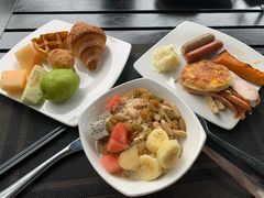 -三亚湾海居铂尔曼度假酒店