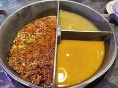 -热火朝天鲜切牛肉火锅(南强街巷店)