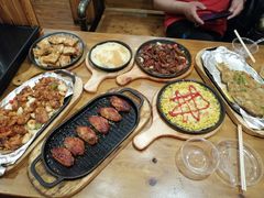 -老东镇啤酒屋海鲜加工·蒸汽海鲜·海鲜烧烤(台东店)