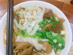 牛腩猪肠河粉-珍珍小食店(西华路店)