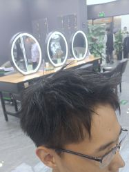 -藤野造型烫染·漂发