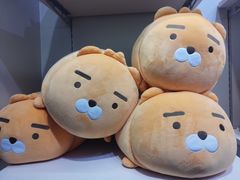 -KAKAO FRIENDS(弘大店)