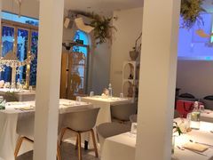 -春树下·树屋花房西餐厅(罍街AS1980店)