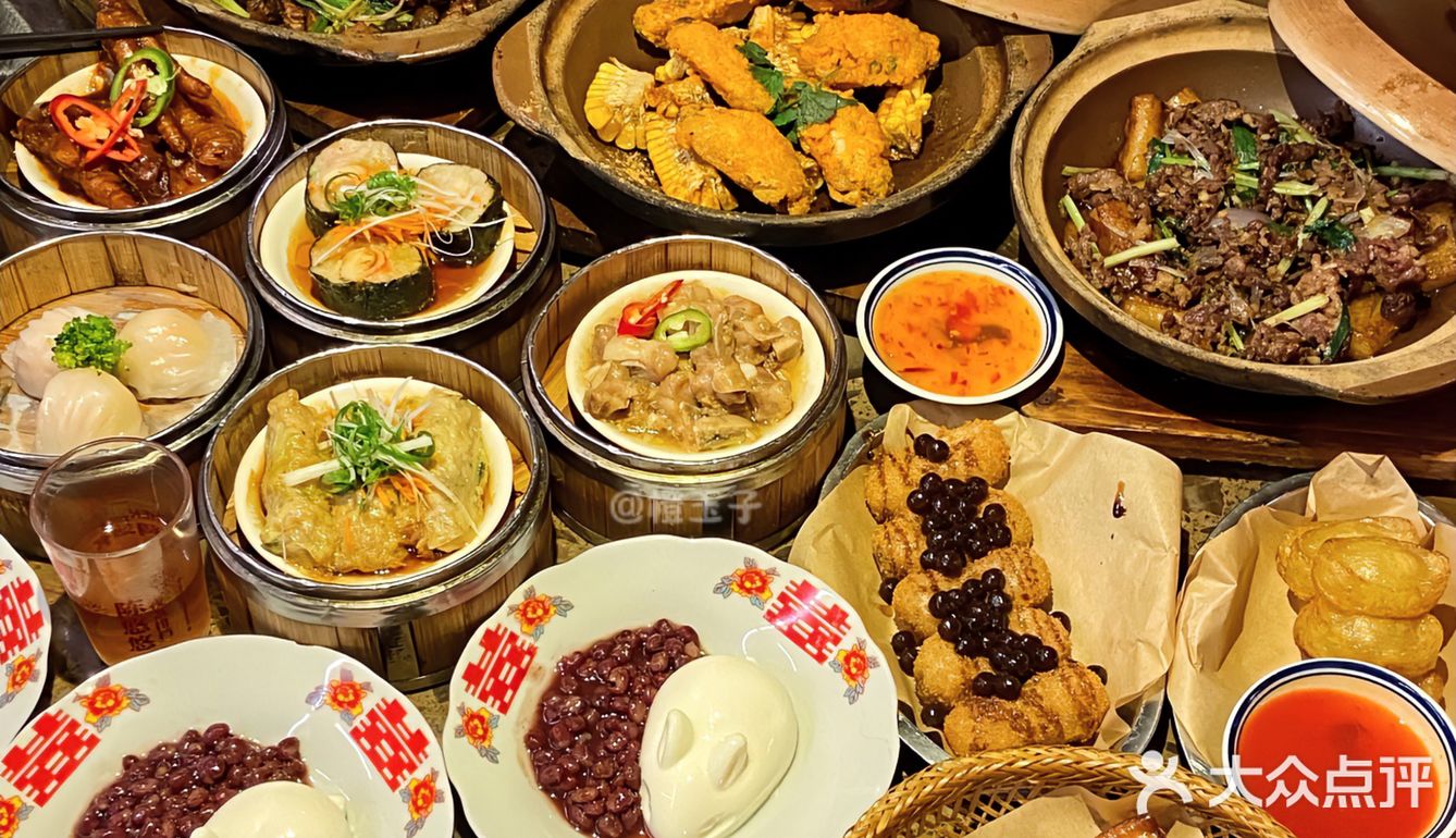 就在汕头酒吧一条街旁边，环境超有潮汕复古风