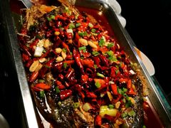 -鸣记脆皮烤鱼·海鲜烤鱼(三八广场店)