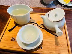 -梅间堂茶馆(绿地缤纷城店)