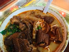 -金杨拉面王小吃面馆·牛三宝面·红烧牛肉粉