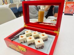 -品海楼·大连海胆锅贴馆(东港店)