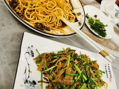 -蔼若春.传承三十年云南菜(金碧公园店)