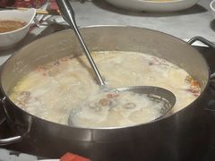 -尚尚仙·酸汤猪手·猪肚鸡火锅(华联万柳购物中心店)