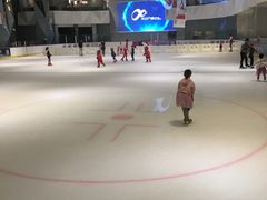 -冰纷万象滑冰场(南山万象天地店)