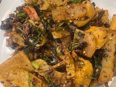 -云阿蛮云南生烫牛肉米线(奉贤路店)