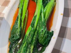 -新大咀港式茶餐厅(宝山万达店)