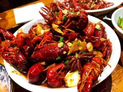 -琥珀老六龙虾(四里河店)