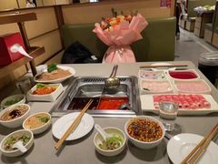 -海底捞火锅(宝龙广场夜宵主题店)